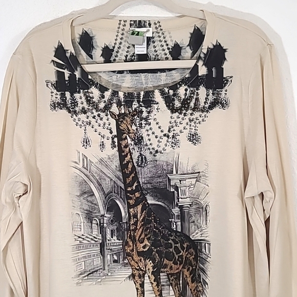 CHICO'S 3/4 Sleeve Giraffe Sequin Beaded Top Front/Back Graphics, size 3 (Large) - Picture 3 of 9